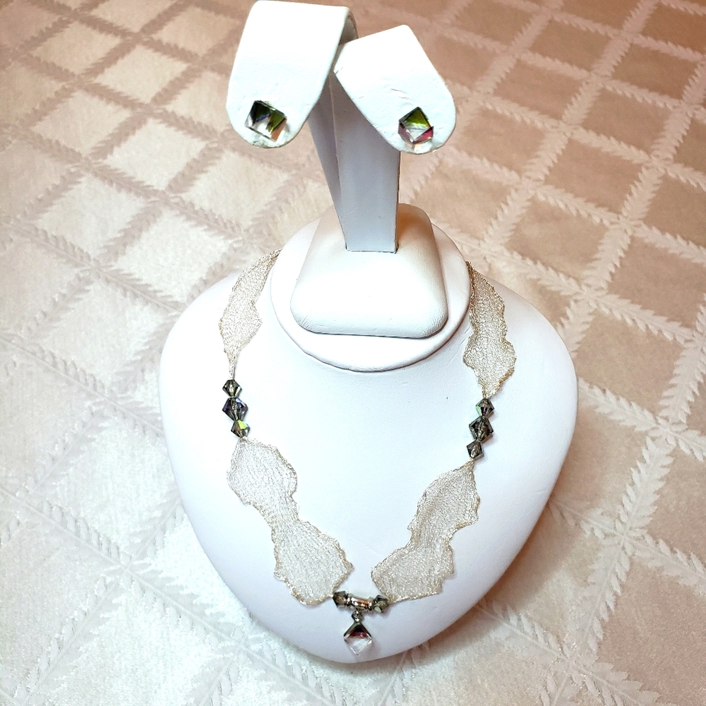 Italian silver mesh necklace & earrings set.